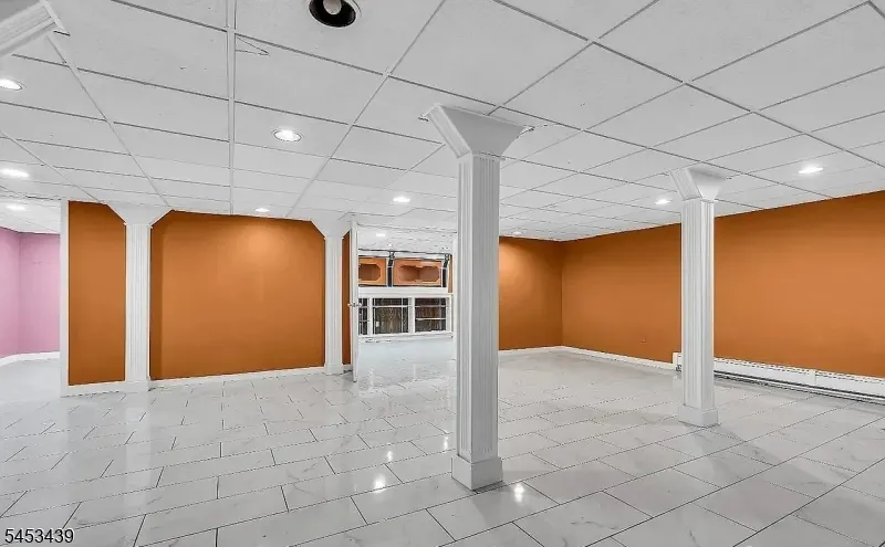 585 Noe Ave Woodbridge, NJ 07095