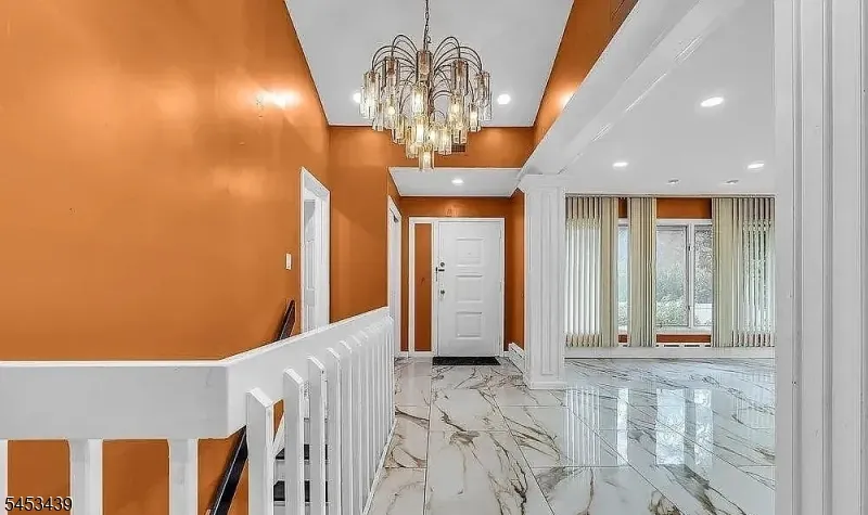 585 Noe Ave Woodbridge, NJ 07095