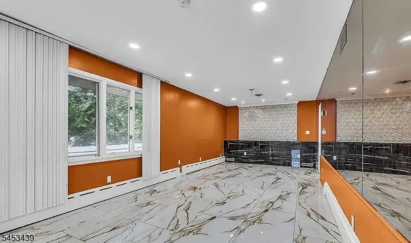 585 Noe Ave Woodbridge, NJ 07095