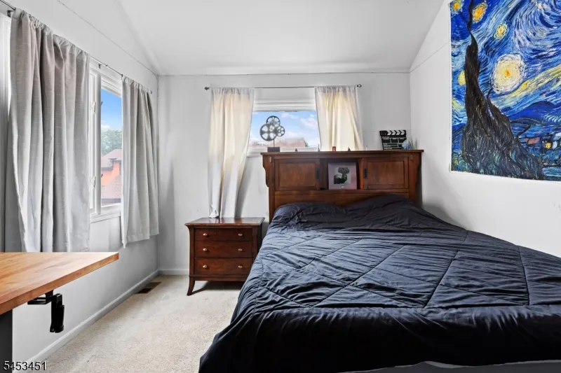 142 Riverbend Dr North Brunswick, NJ 08902