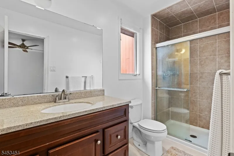142 Riverbend Dr North Brunswick, NJ 08902