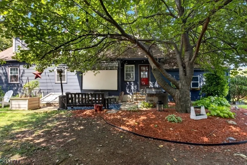 510 Cook Ave Middlesex, NJ 08846