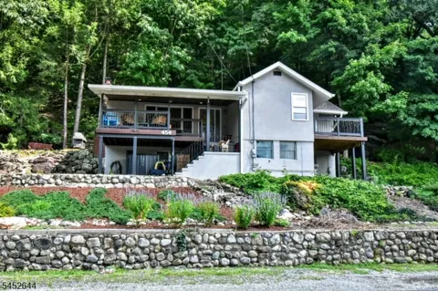 454 Skyline Lake Dr