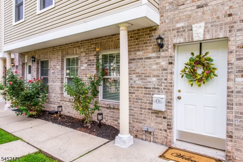 54 S Maple Ave #D Unit D East Orange City, NJ 07018