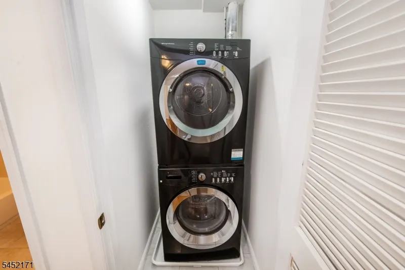 54 S Maple Ave #D Unit D East Orange City, NJ 07018