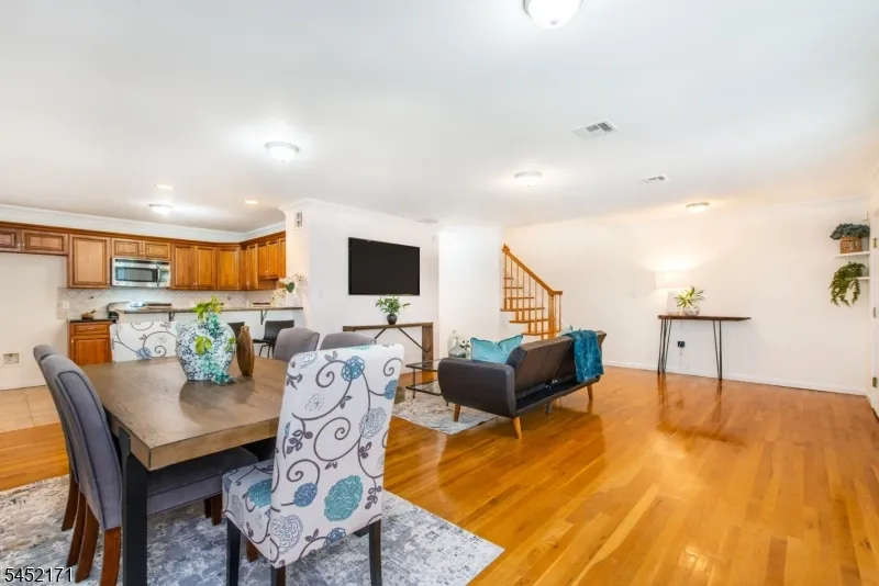 54 S Maple Ave #D Unit D East Orange City, NJ 07018
