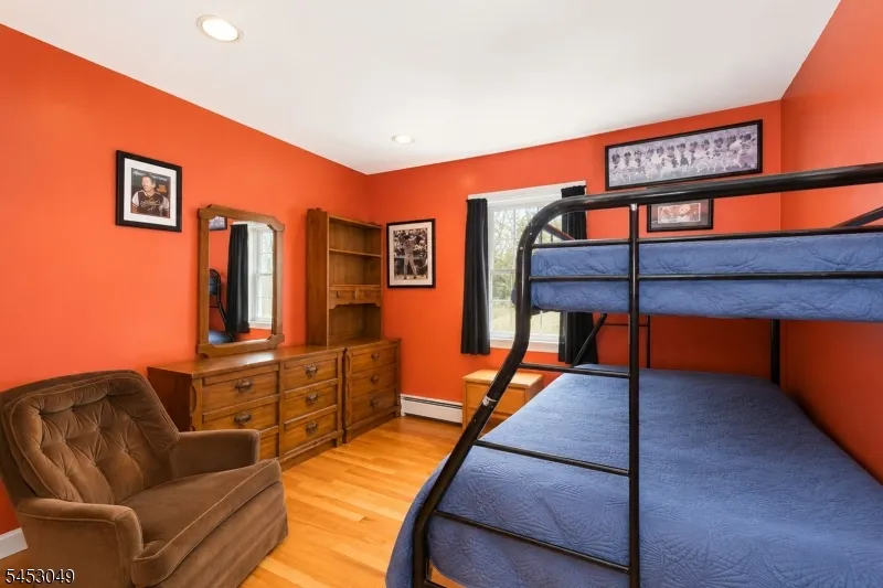 472 Summit Rd Mountainside, NJ 07092