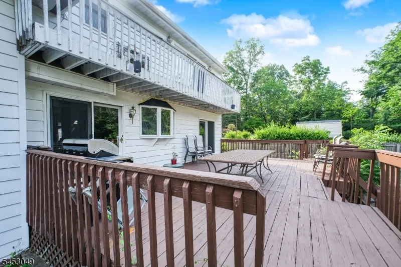472 Summit Rd Mountainside, NJ 07092