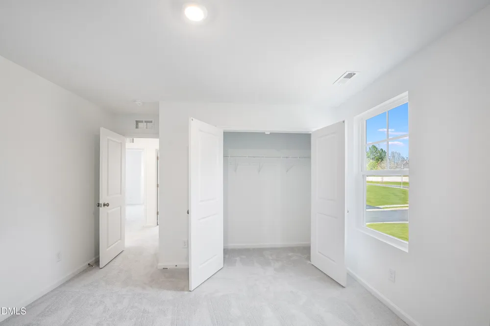 1040 Red Finch Way Angier, NC 27501