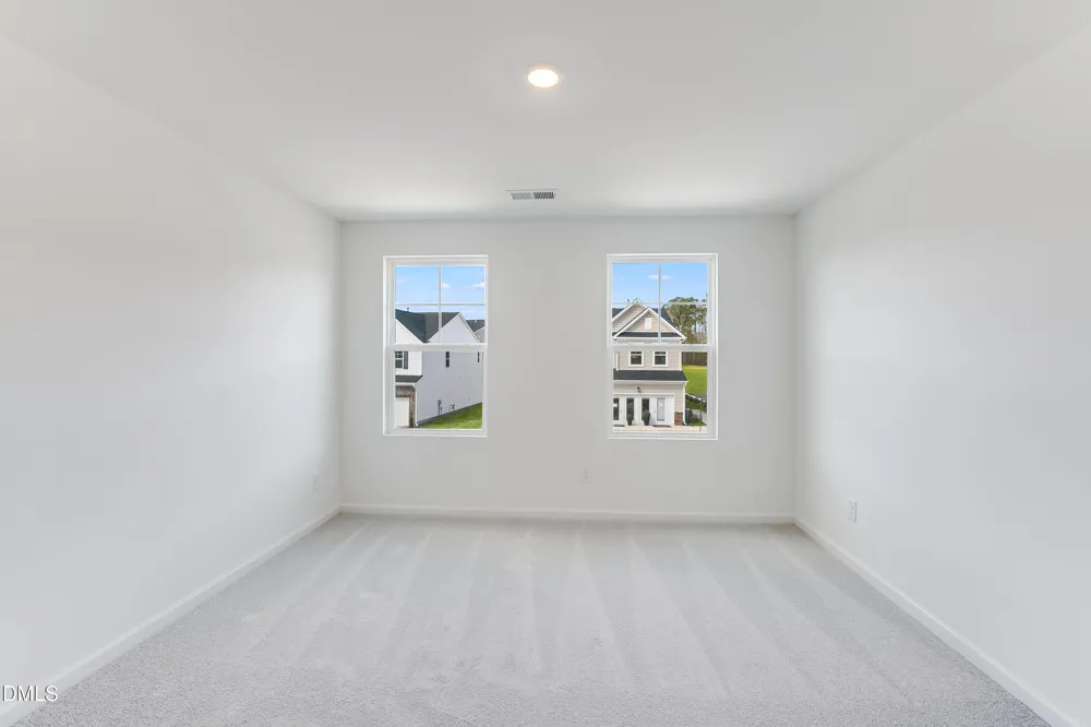 1040 Red Finch Way Angier, NC 27501