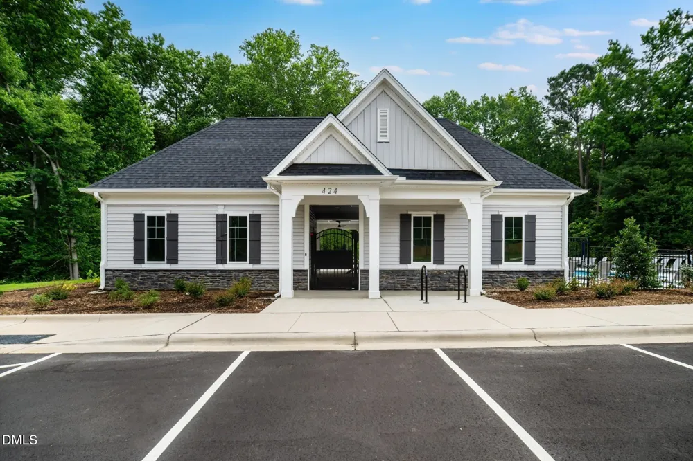 1040 Red Finch Way Angier, NC 27501