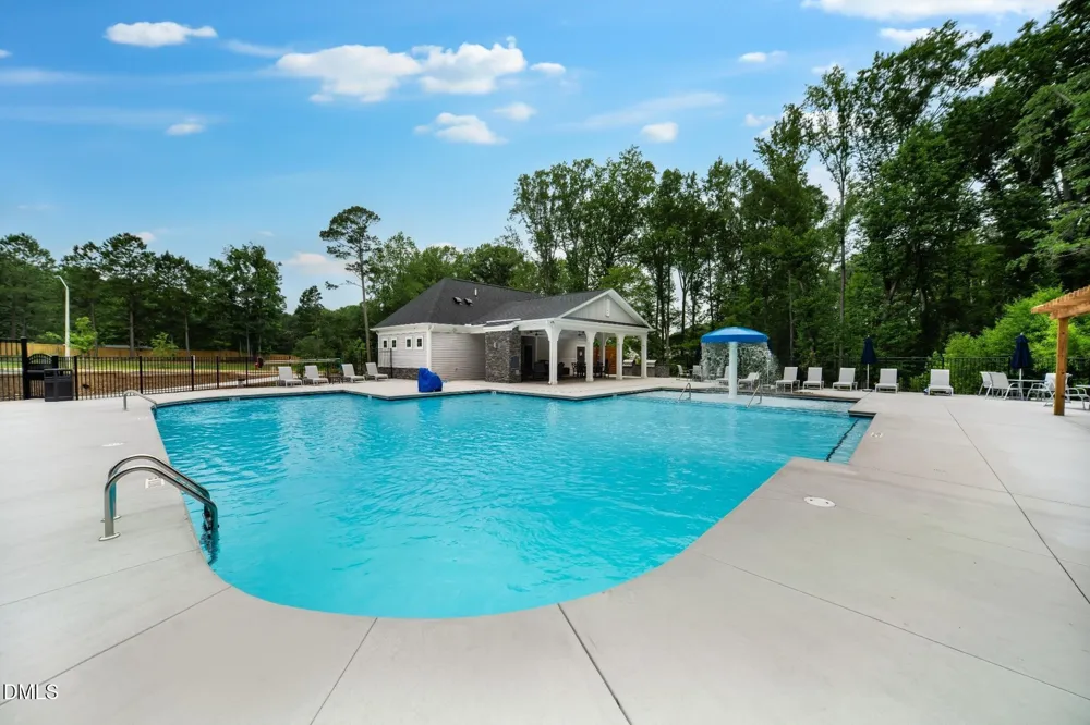 1040 Red Finch Way Angier, NC 27501