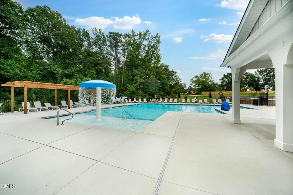 1040 Red Finch Way Angier, NC 27501
