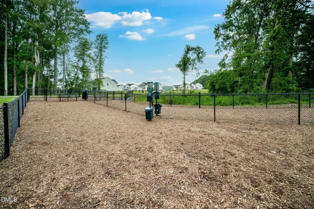 1040 Red Finch Way Angier, NC 27501