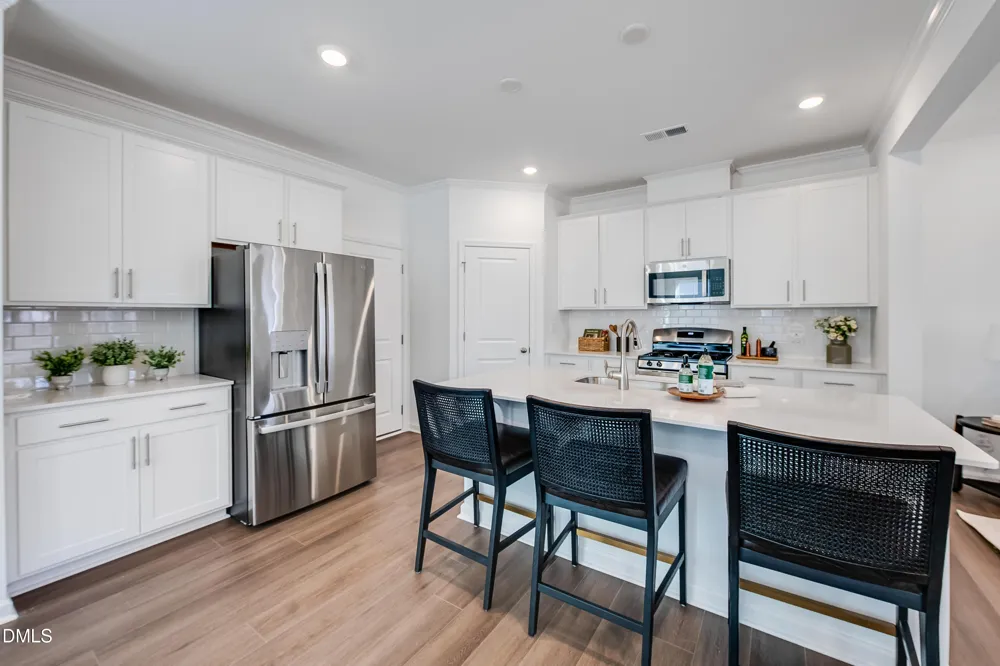 1040 Red Finch Way Angier, NC 27501
