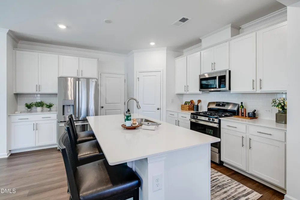 1040 Red Finch Way Angier, NC 27501