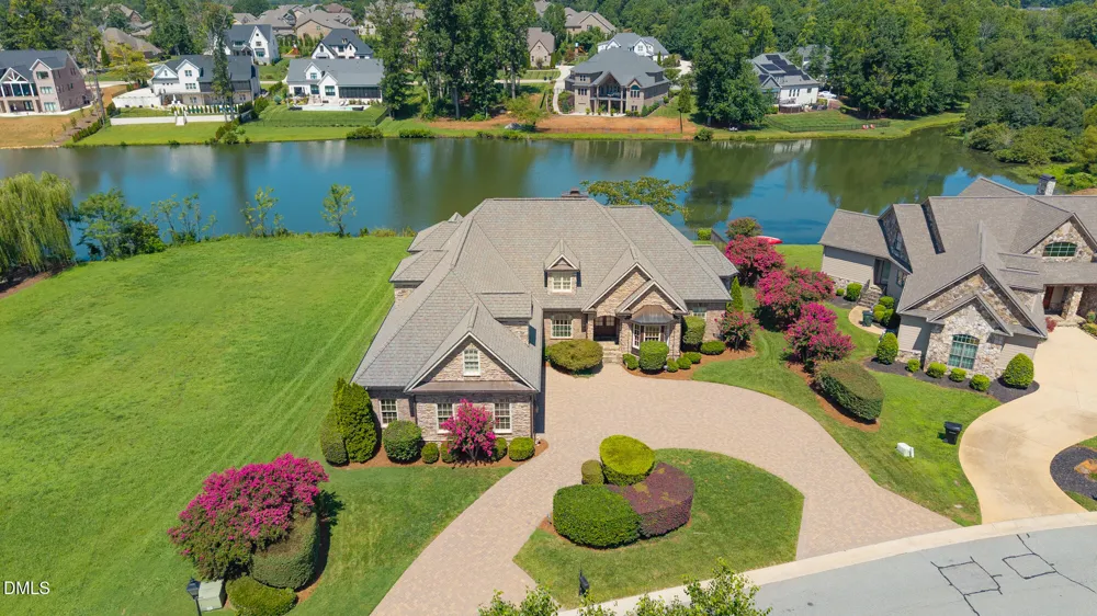841 Dunleigh Drive Burlington, NC 27215