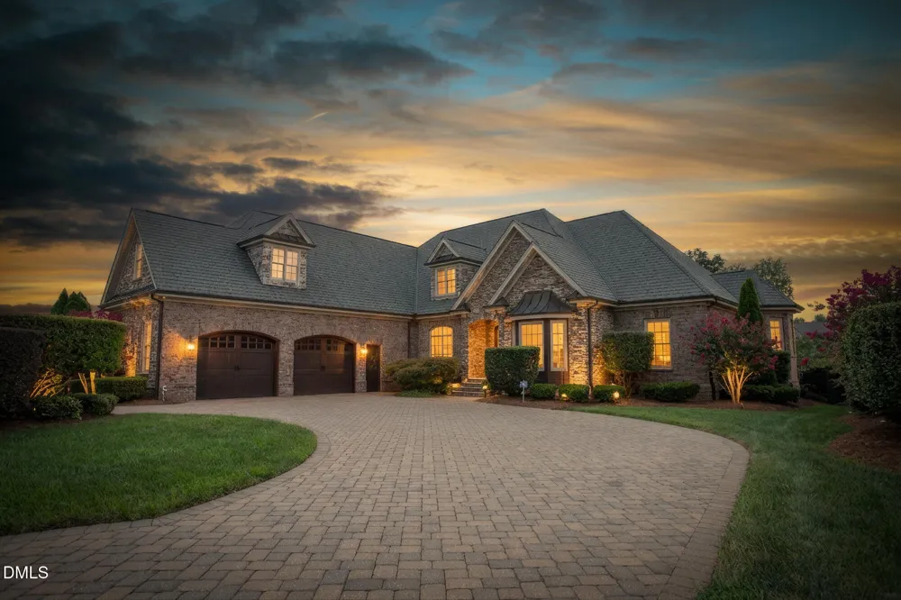 841 Dunleigh Drive Burlington, NC 27215