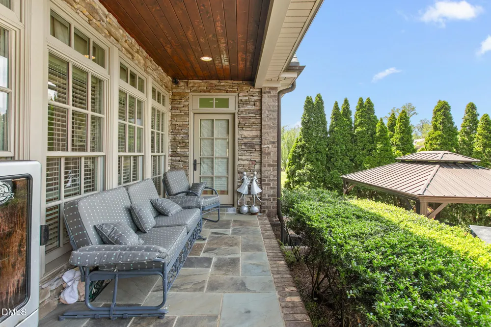 841 Dunleigh Drive Burlington, NC 27215