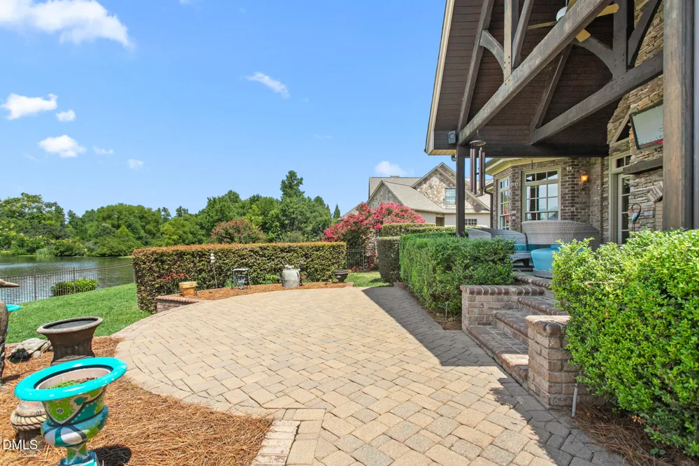 841 Dunleigh Drive Burlington, NC 27215