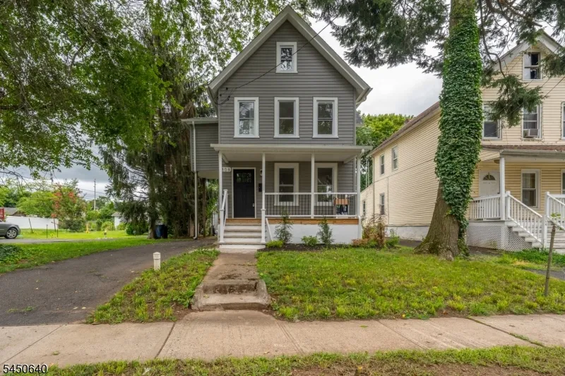 806 E 2Nd St Plainfield City, NJ 07062