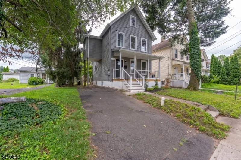 806 E 2Nd St Plainfield City, NJ 07062