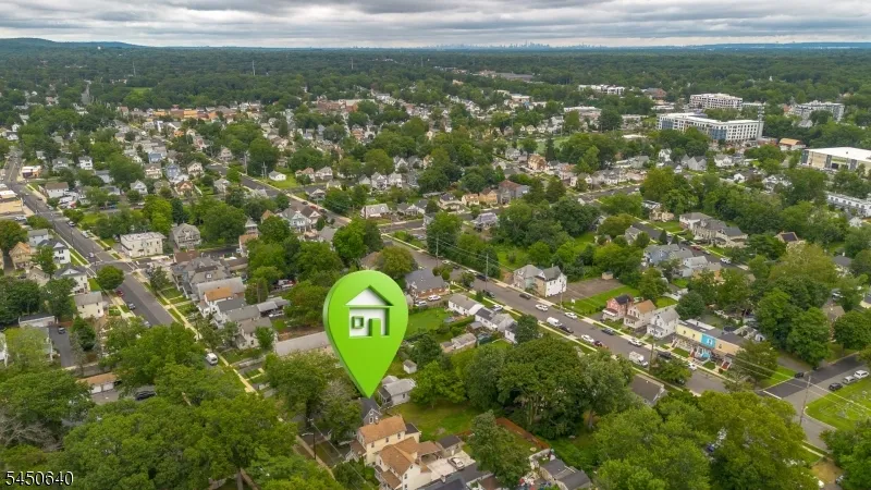 806 E 2Nd St Plainfield City, NJ 07062