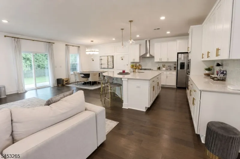 3 MYERS TERRACE Morris Plains, NJ 07950