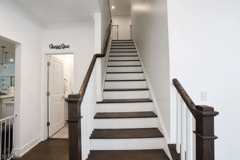 3 MYERS TERRACE Morris Plains, NJ 07950