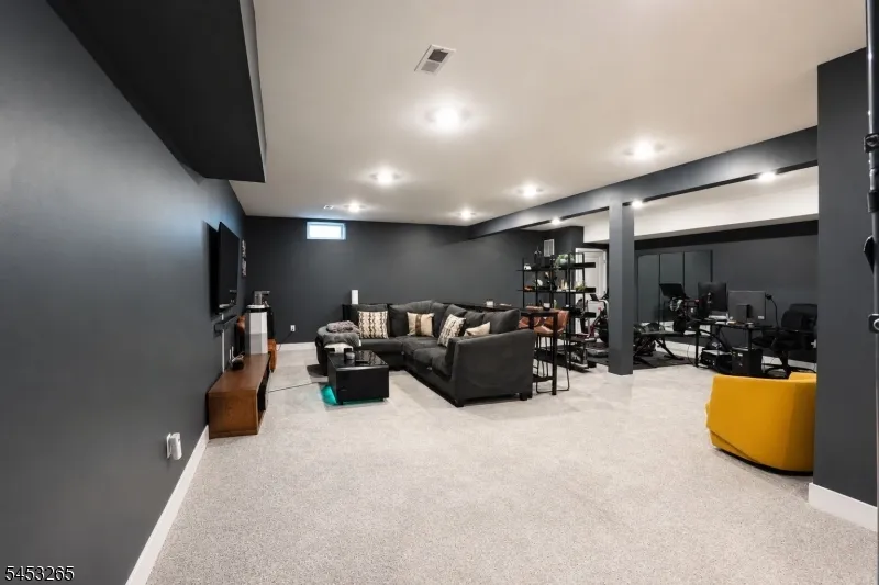 3 MYERS TERRACE Morris Plains, NJ 07950