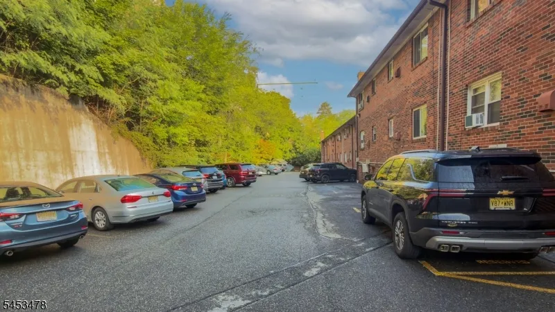 37 Espy Rd #6B Unit 6B Caldwell, NJ 07006