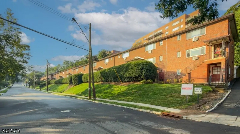 37 Espy Rd #6B Unit 6B Caldwell, NJ 07006