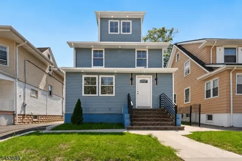37 Wayne Ave