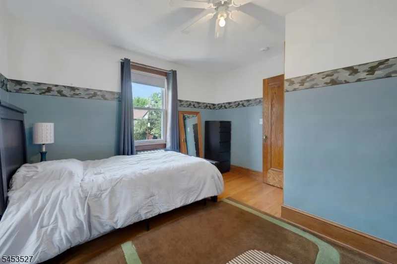 17 Ferncliff Rd Bloomfield, NJ 07003