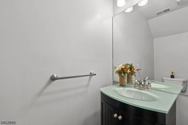 51 Diana Dr South Plainfield, NJ 07080