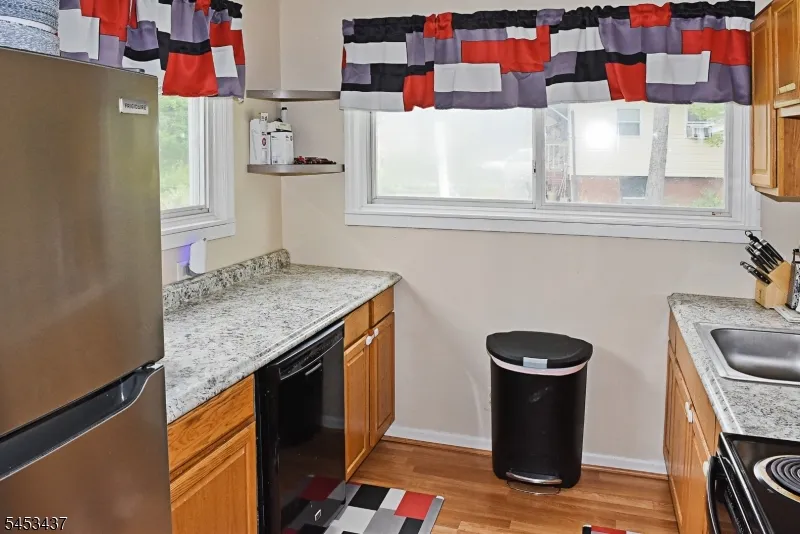 117 Vermont Trl Hopatcong, NJ 07843