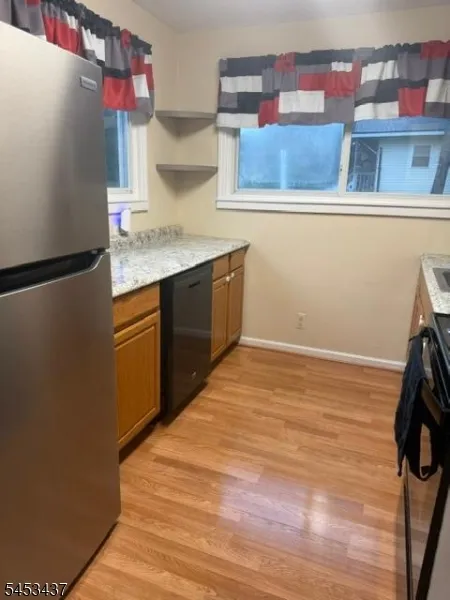 117 Vermont Trl Hopatcong, NJ 07843
