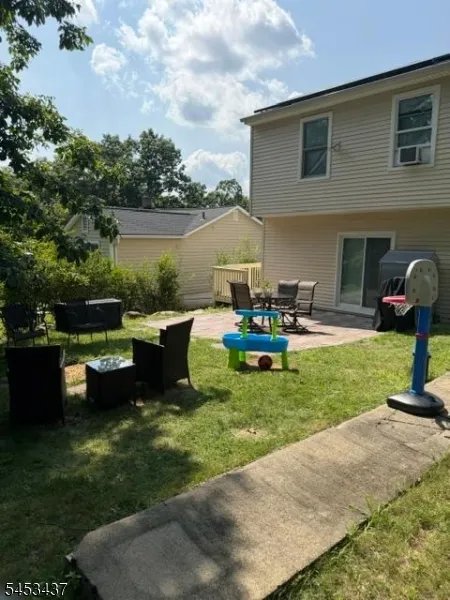 117 Vermont Trl Hopatcong, NJ 07843
