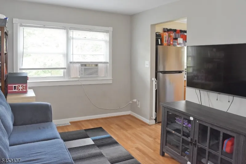 117 Vermont Trl Hopatcong, NJ 07843