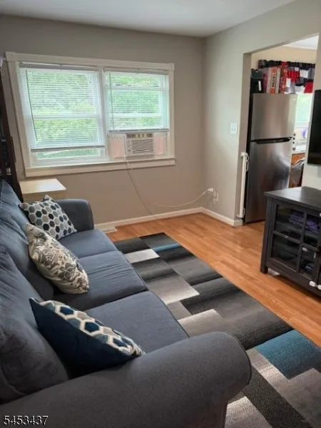 117 Vermont Trl Hopatcong, NJ 07843