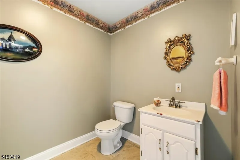 30 Beverly Rd Glen Rock, NJ 07452