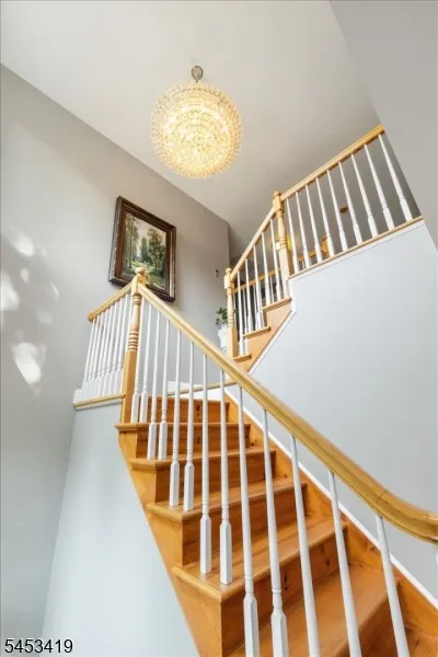 30 Beverly Rd Glen Rock, NJ 07452