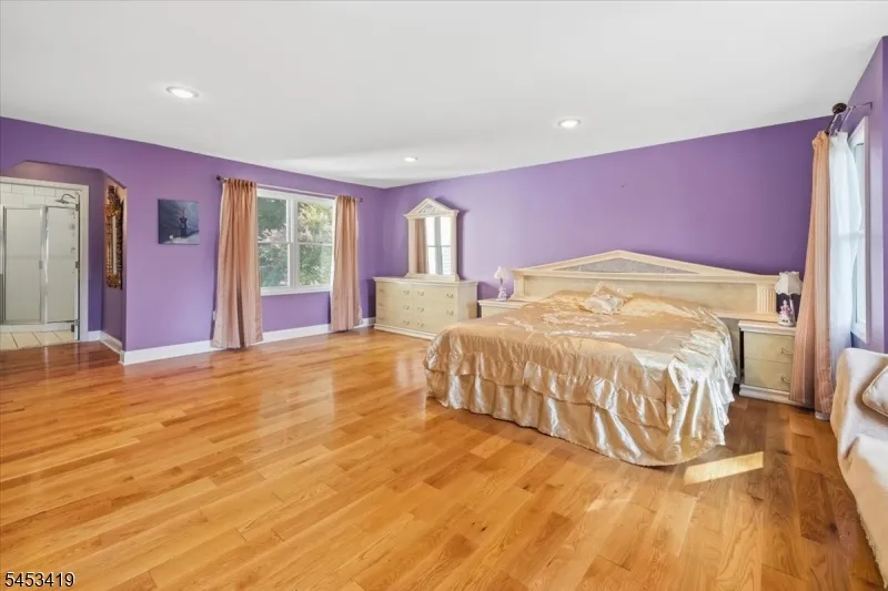30 Beverly Rd Glen Rock, NJ 07452