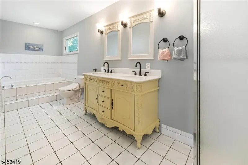 30 Beverly Rd Glen Rock, NJ 07452