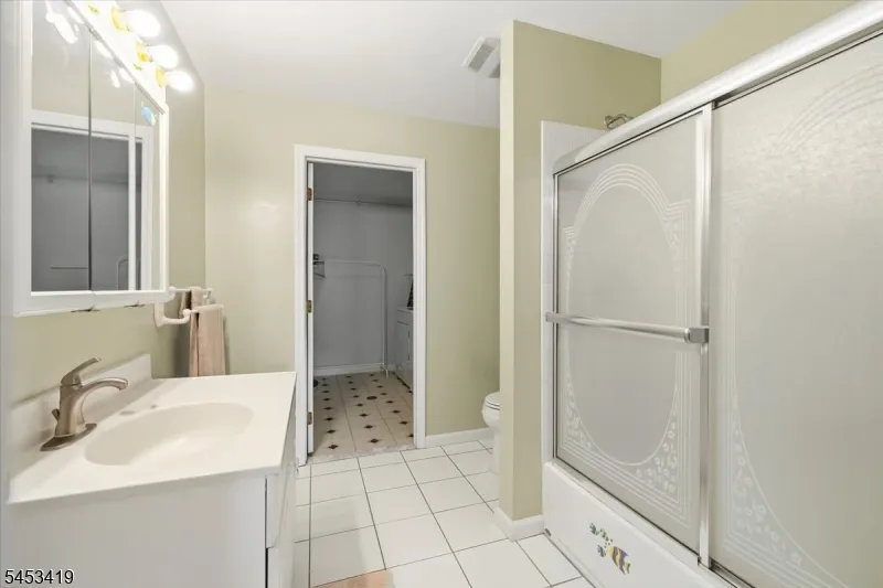 30 Beverly Rd Glen Rock, NJ 07452