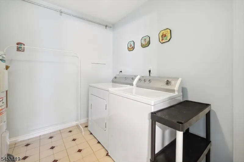 30 Beverly Rd Glen Rock, NJ 07452