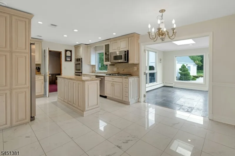 290 Powerville Rd Boonton, NJ 07005