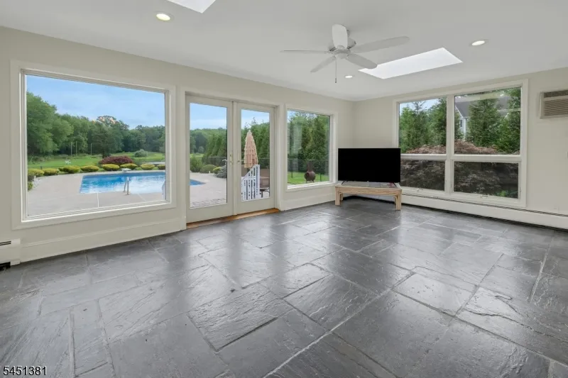 290 Powerville Rd Boonton, NJ 07005