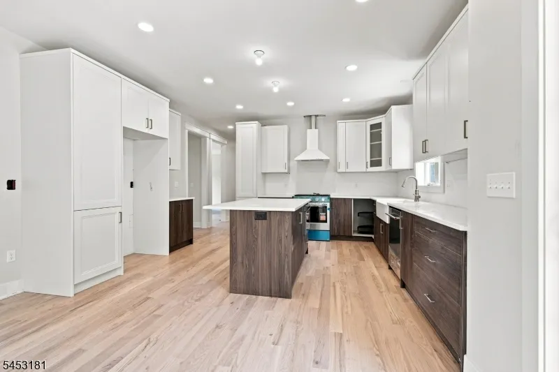 4 Highland Meadows Road Pohatcong, NJ 08865