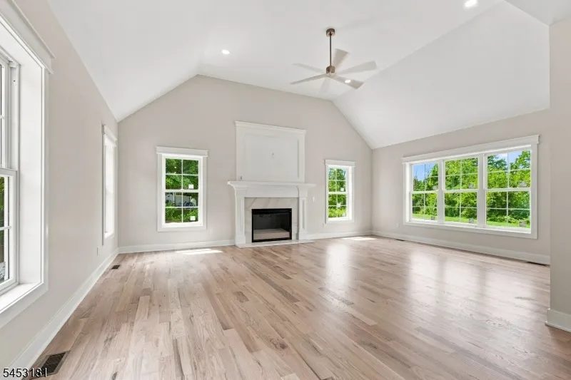 4 Highland Meadows Road Pohatcong, NJ 08865